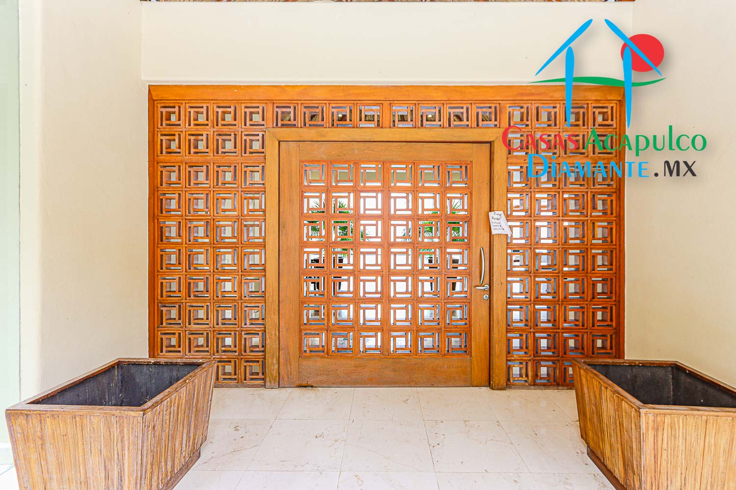 Villa Portofino - Acceso antes de Otis 5